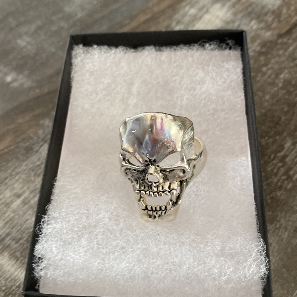 Stranger Things Eddie Munson Fanged Skull Ring
